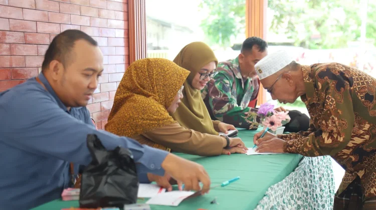 Puluhan Ribu Insentif Guru Ngaji Cair, Sisanya Menyusul usai Lebaran