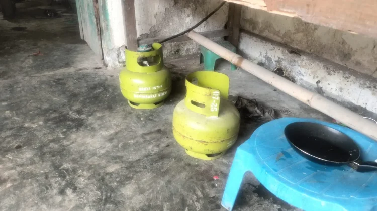 Masyarakat Jember Selatan Kesulitan Mendapatkan LPG jelang Hari Raya