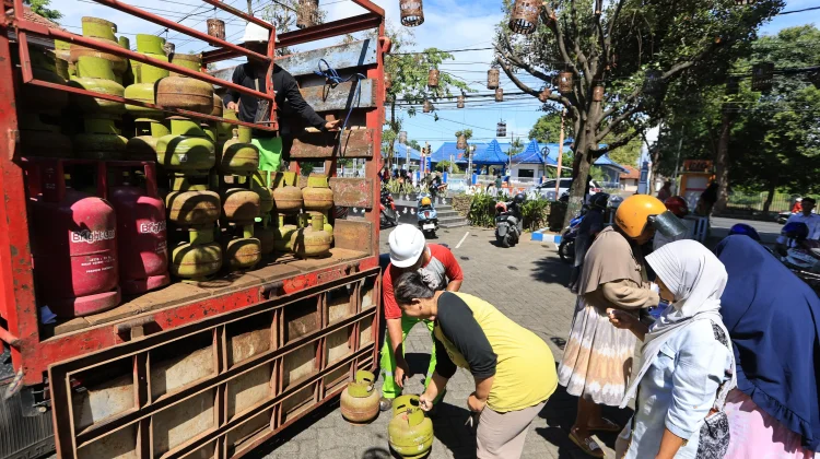 LPG Langka, Operasi Pasar Diserbu Warga Banyuwangi