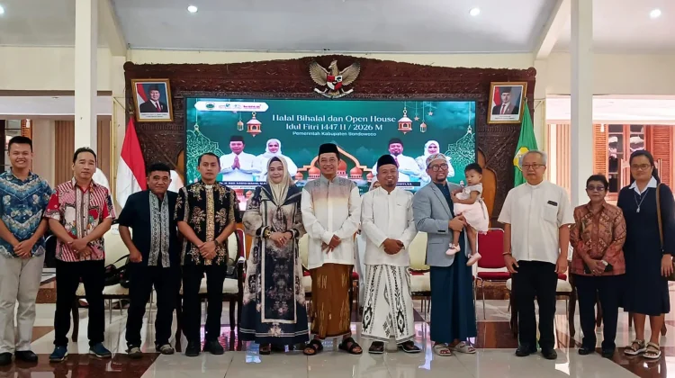 Umat Katolik Bondowoso Kunjungi Pendopo Bupati, Ucapkan Selamat Idul Fitri 1447 H