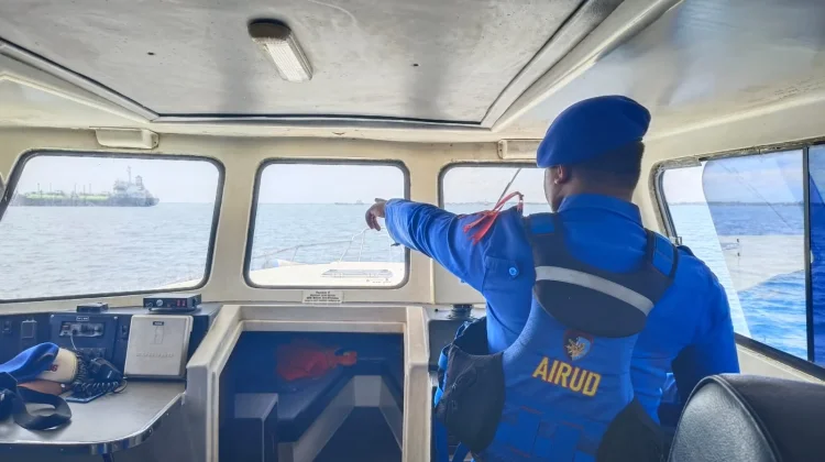 Satpolairud Patroli Wisata Bahari Amankan Pengunjung