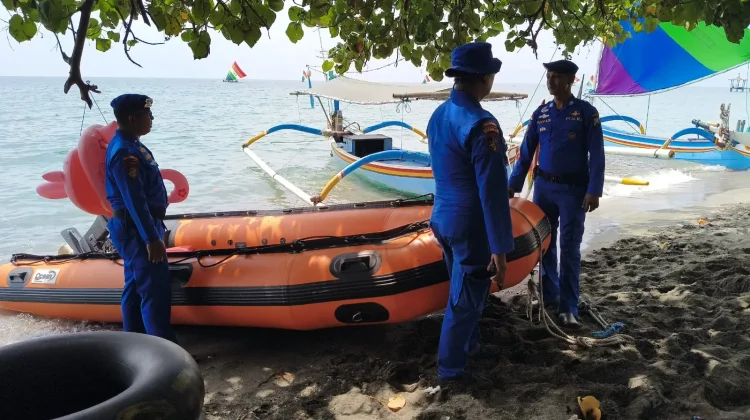 Satpolairud Intensifkan Patroli di Kawasan Wisata Pantai