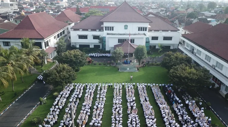 Bupati Lumajang Ajak ASN Perkuat Pelayanan