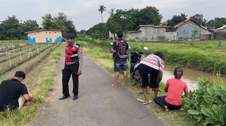 Polres Situbondo Imbau Masyarakat Tak Bermain Layangan di Tempat Umum