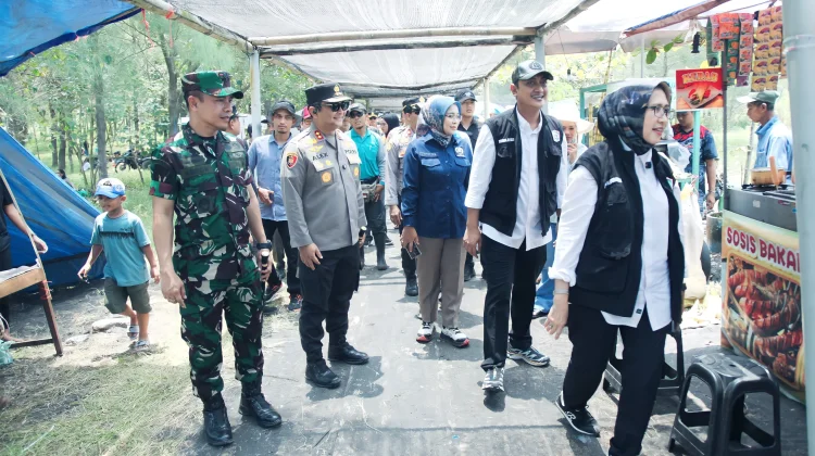 Wisata Pantai Lumajang Dipadati, Forkopimda Perketat Pengawasan