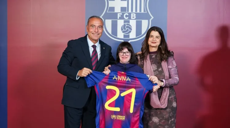 Jersey Barcelona Gunakan Typeface Unik Karya Penggemarnya
