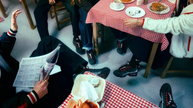 Air Max 95, Simbol Gaya dan Identitas Liverpool