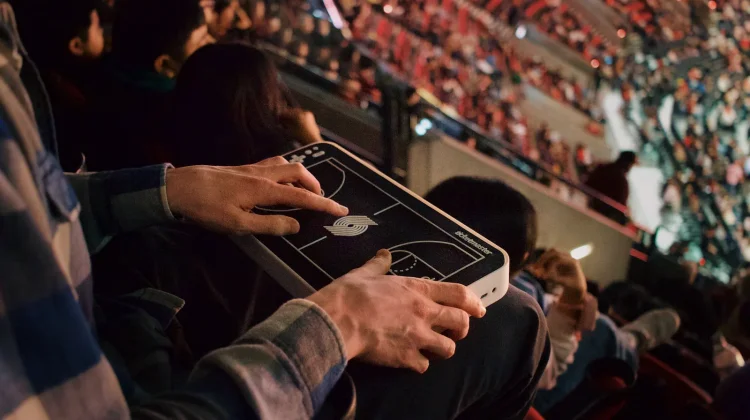 Inovasi OneCourt Meningkatkan Pengalaman Fans Tunanetra Menikmati NBA