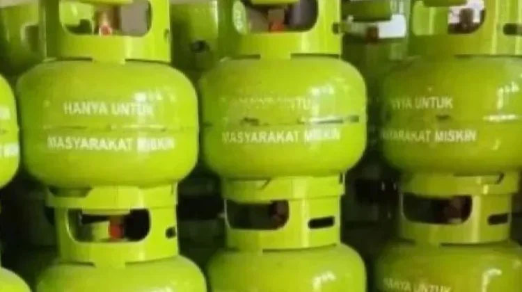 Warga Lumajang Sulit Dapat LPG 3 Kg