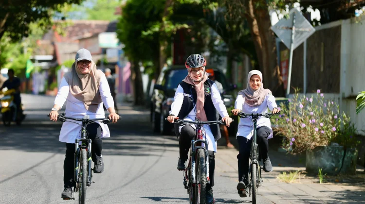 Dukung Hemat Energi, ASN Banyuwangi Bersepeda