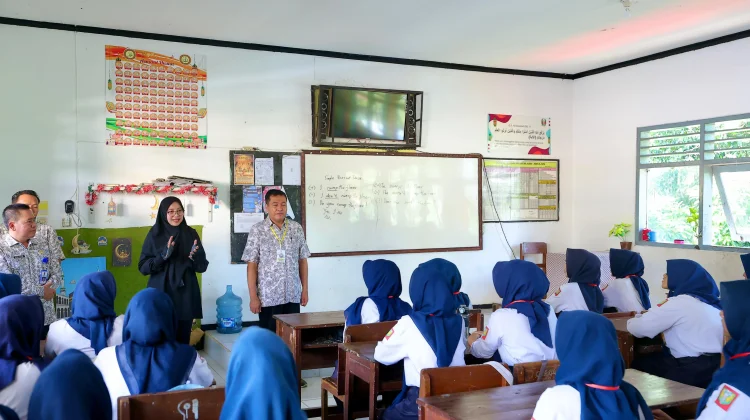 Gangguan Internet Warnai TKA SMP di Banyuwangi
