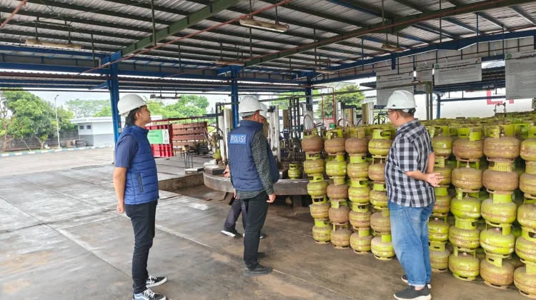 APH Pantau SPBE dan Agen LPG di Lumajang