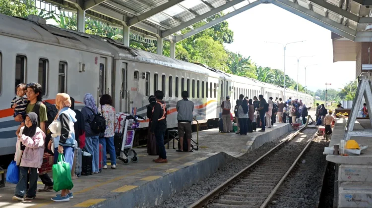Banyuwangi dan Jember Jadi Penyumbang Terbesar Penumpang KA Daop 9