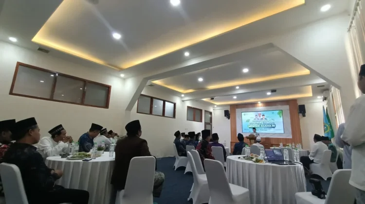 Menag Kunjungi Ponpes Nurul Jadid Paiton Probolinggo