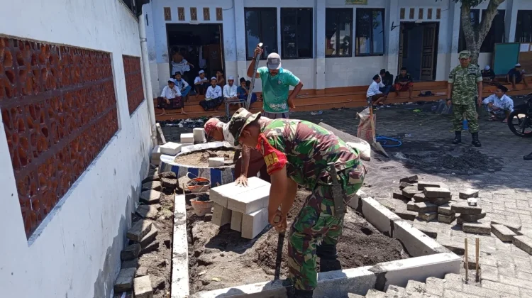 TNI Bangun Sarana Latihan Santri Lumajang