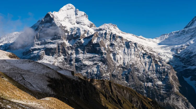Fakta-Fakta Menarik Tentang Mendaki Gunung Everest