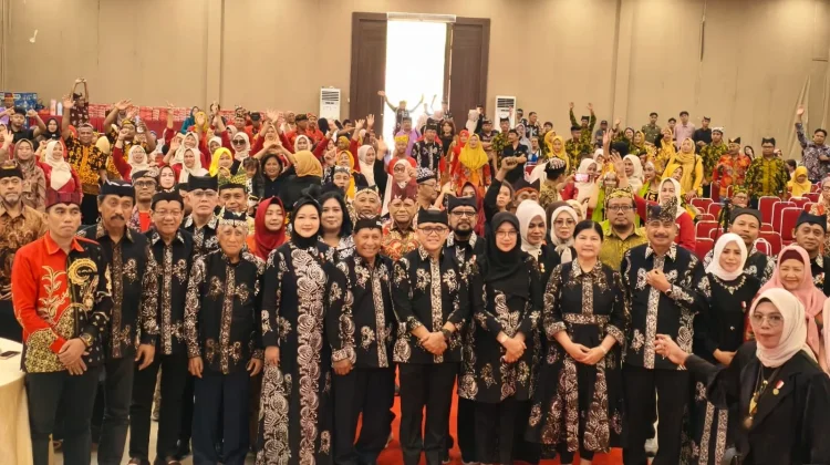 Bupati Ipuk Ajak Diaspora Ikawangi Dorong Investasi