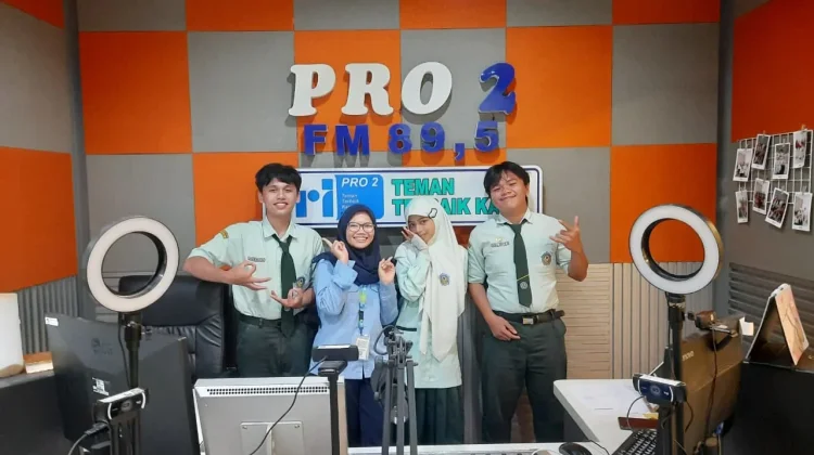 Game Jadi Sarana Belajar Anak Muda Jember