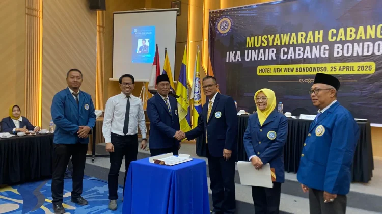 Kadinkes Bondowoso Terpilih Kembali Sebagai Ketua Ika Unair