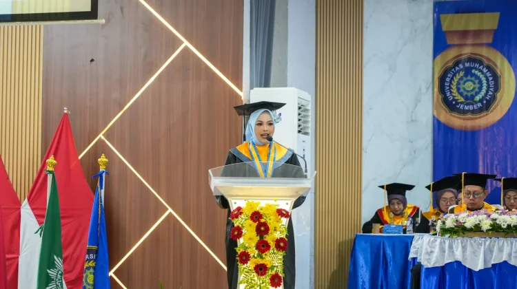 Kisah Sesilia, Anak Sopir Berprestasi di Wisuda ke-54 Unmuh Jember