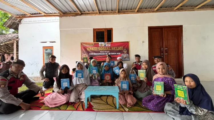 Pasabber Bagikan Ratusan Al-Qur'an, Sambut Hari Bhayangkara