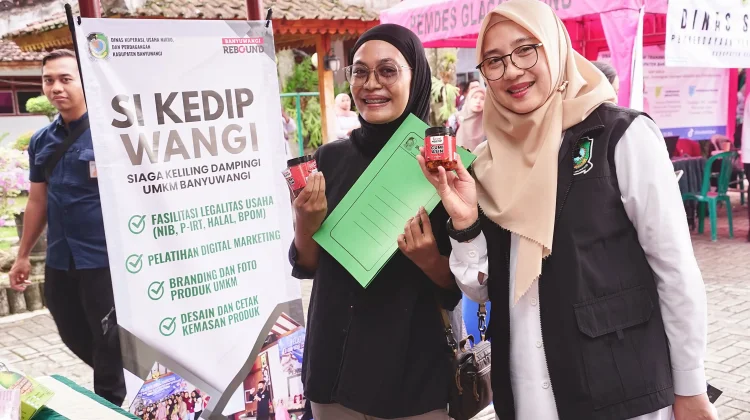 Cukup KTP, Nining Kantongi 3 Sertifikat Usaha Sambal dalam Sehari