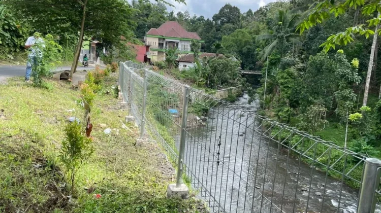 Bantaran Sungai Binaung Bersih, Warga Songgon Tinggalkan Kebiasaan Lama
