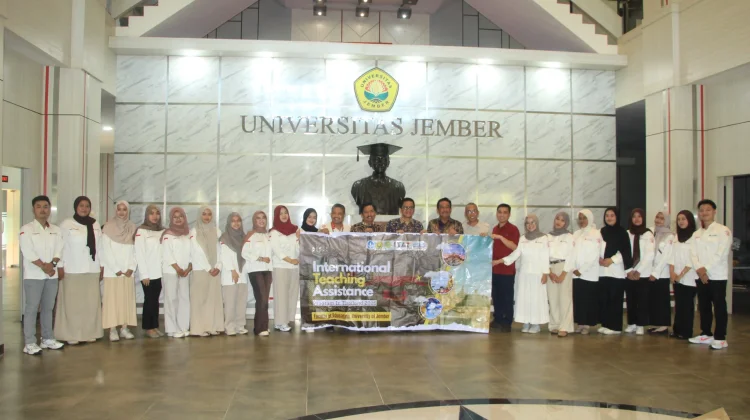 Mahasiswa UNEJ Magang Mengajar ke Thailand