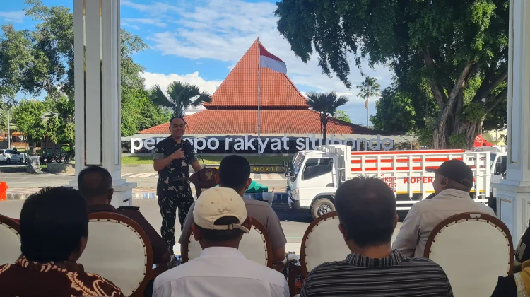 Dandim Ferry Ardian Serahkan 25 Truk Operasional KDKMP