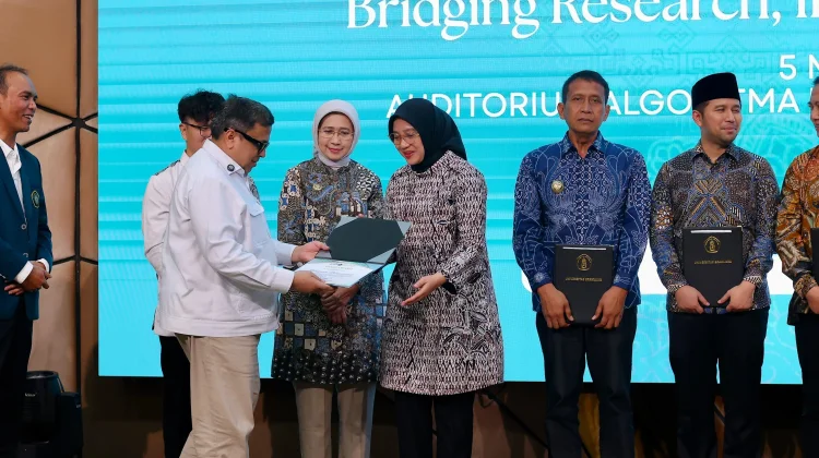 Banyuwangi Raih Penghargaan Ekosistem Halal dari Universitas Brawijaya