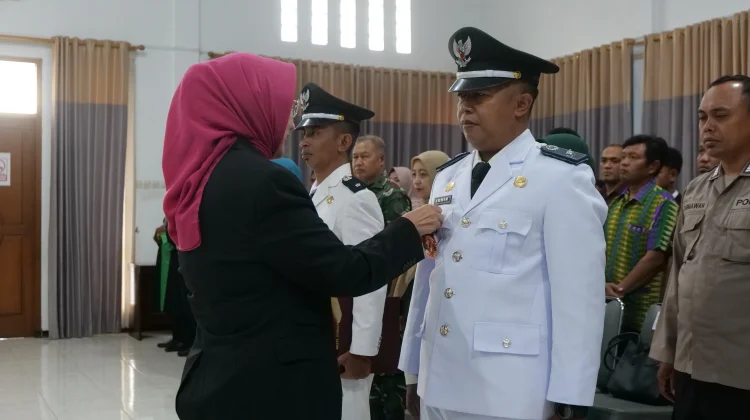 Lantik 3 Pj Kades Baru, Bunda Indah Warning Keras Soal Transparansi Dana Desa!