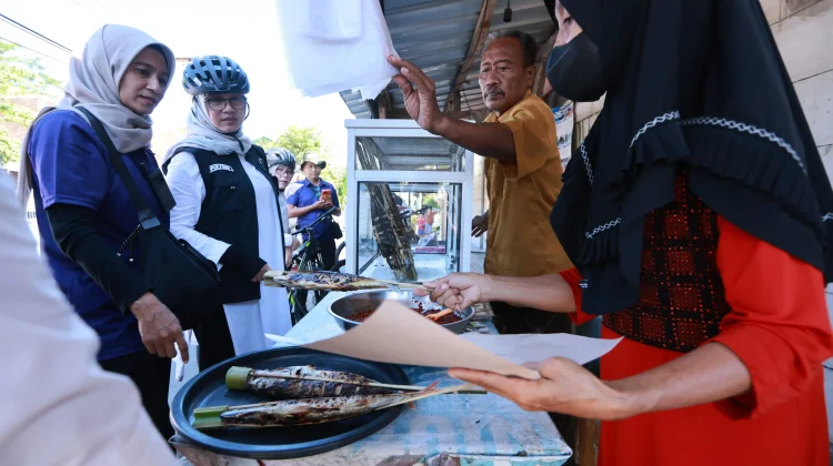 Ikan Asap Blimbingsari Jadi Kuliner Favorit Wisatawan
