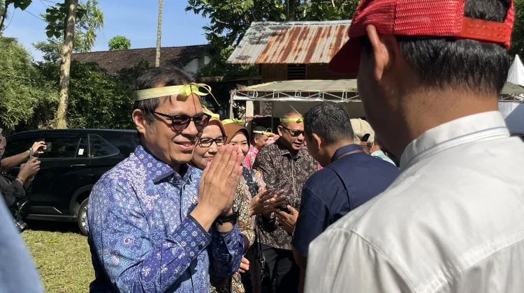 Wamen Komdigi: Egrang Jadi Tombol Jeda Anak dari Dunia Digital