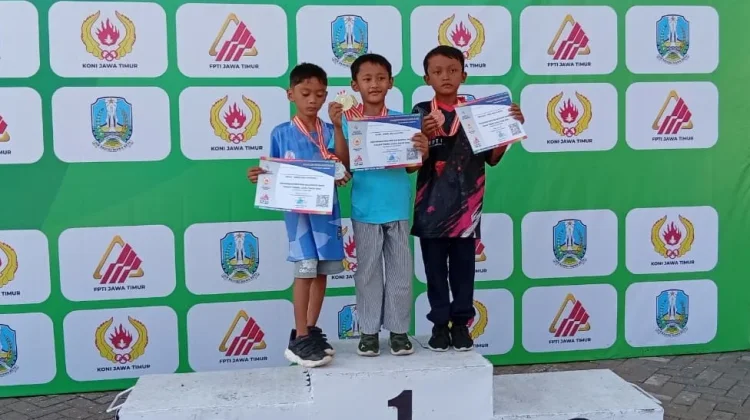 Atlet Banyuwangi Raih Dua Perunggu di Kejurprov Panjat Tebing