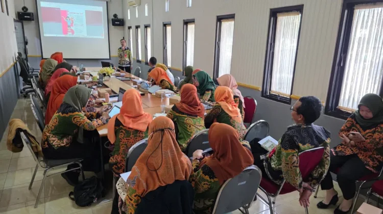 Dinkes P2KB Lumajang Sosialisasikan SP4N-LAPOR!