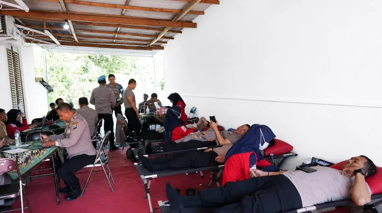 Sambut Hari Bhayangkara Polres Gelar Bakti Sosial