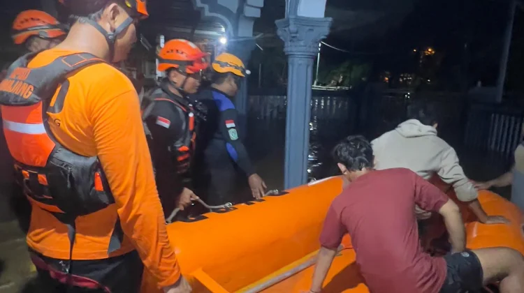 Gerak Cepat BPBD Lumajang Tangani Banjir Luapan Semeru di Tengah Musim Kemarau