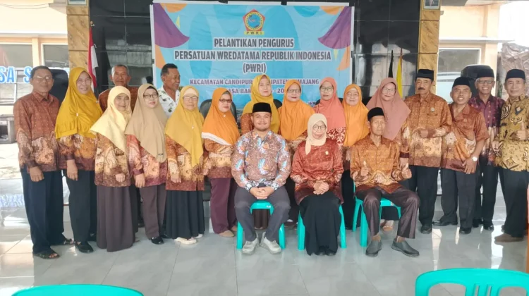 Semangat Pengabdian Tak Pernah Pensiun, Pengurus PWRI Candipuro Resmi Dilantik