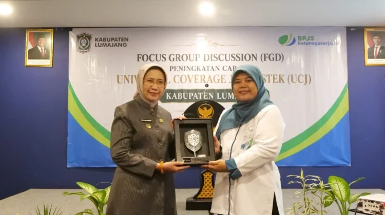 Bupati Lumajang Perkuat Perlindungan Pekerja