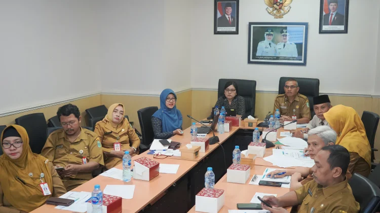 Pemkab Lumajang Pastikan Warga Rentan Tetap Tercover JKN