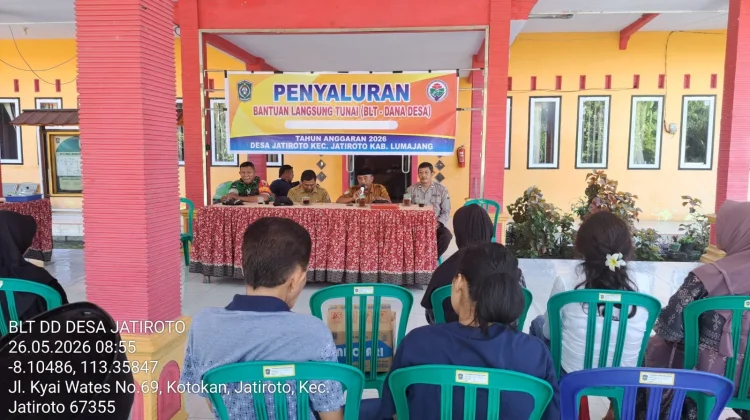 Polisi Kawal Penyaluran BLT Dana Desa di Jatiroto