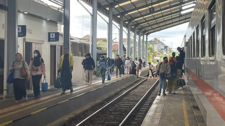 Iduladha, Pengguna Transportasi Kereta Api Daop 9 Tinggi