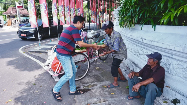 ASN Banyuwangi Salurkan 191 Hewan Kurban ke Warga