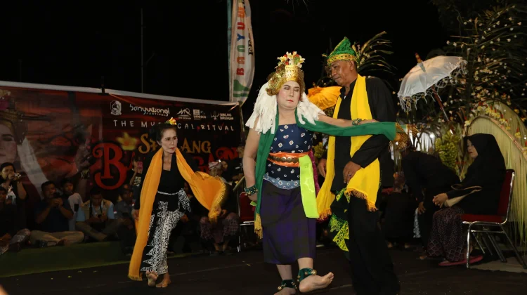 Libur Iduladha, Banyuwangi Sajikan Ritual Seblang hingga Wisata Senja