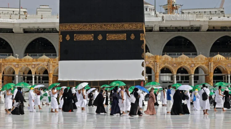 Lantai Masjidil Haram Tetap Sejuk di Cuaca Ekstrem