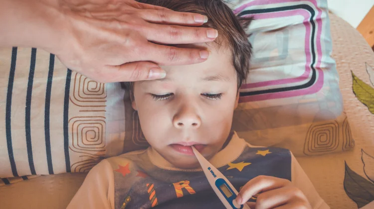 Waspada! Demam Anak Turun Belum Tentu Sembuh