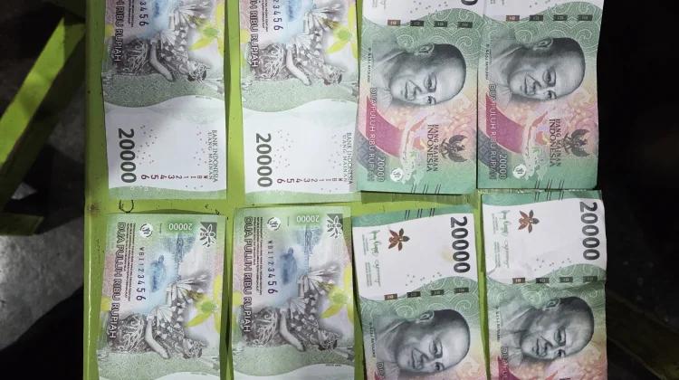 Lansia di Wongsorejo Ditipu Uang Mainan