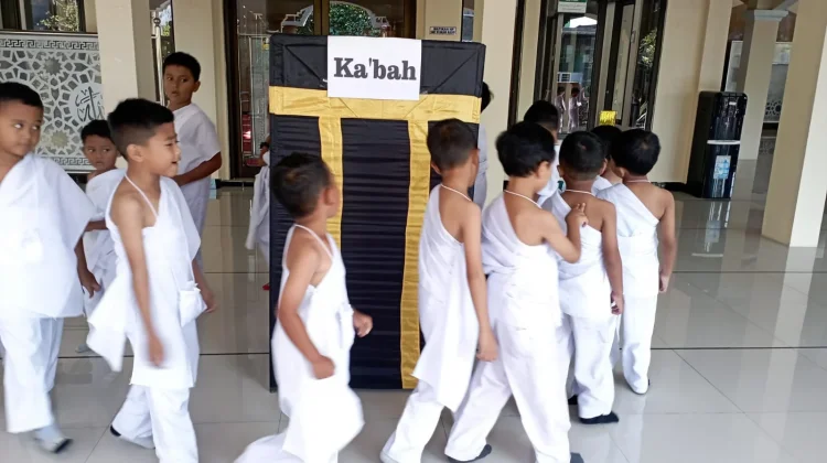 PAUD Baitul Iman BMP Jember Kenalkan Rukun Haji sejak Dini