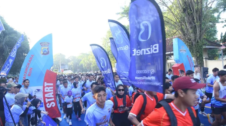 Ribuan Warga Semarakkan Bhayangkara Run