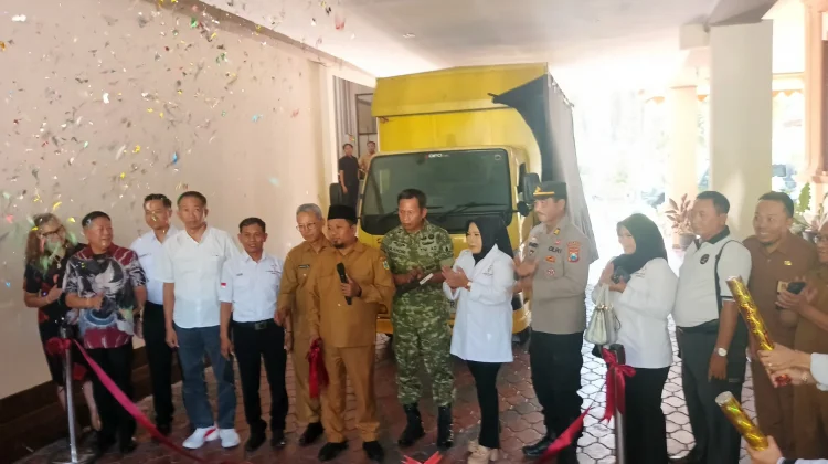 KPSI Bondowoso Diluncurkan, Puluhan Ribu DOC Dibagikan